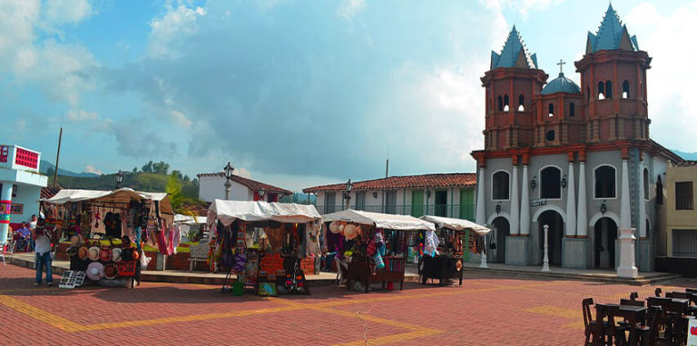 tour medellin guatape